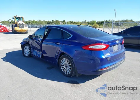 2016 Ford Fusion Energi Se Luxury из США, поврежденный, VIN 3FA6P0PU0GR381153